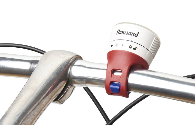 Load image into Gallery viewer, Traveler Magnetic Bike Lights by Thousand
