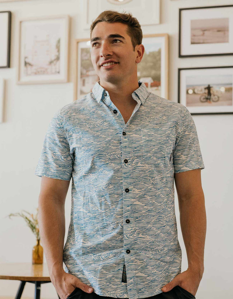 Load image into Gallery viewer, ROLL TIDES - LIGHT BLUE 7-SEAS™ BUTTON UP by Bajallama
