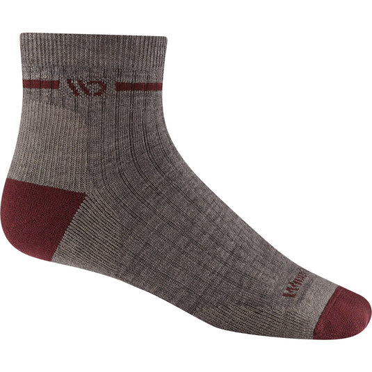 Wide Open by Darn Tough Women's Single Stripe Midweight Quarter Sock