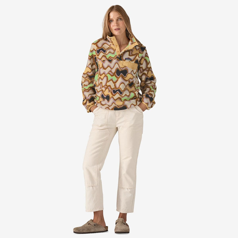 Load image into Gallery viewer, Patagonia Women&#39;s Lightweight Synch Snap-T Pull-Over
