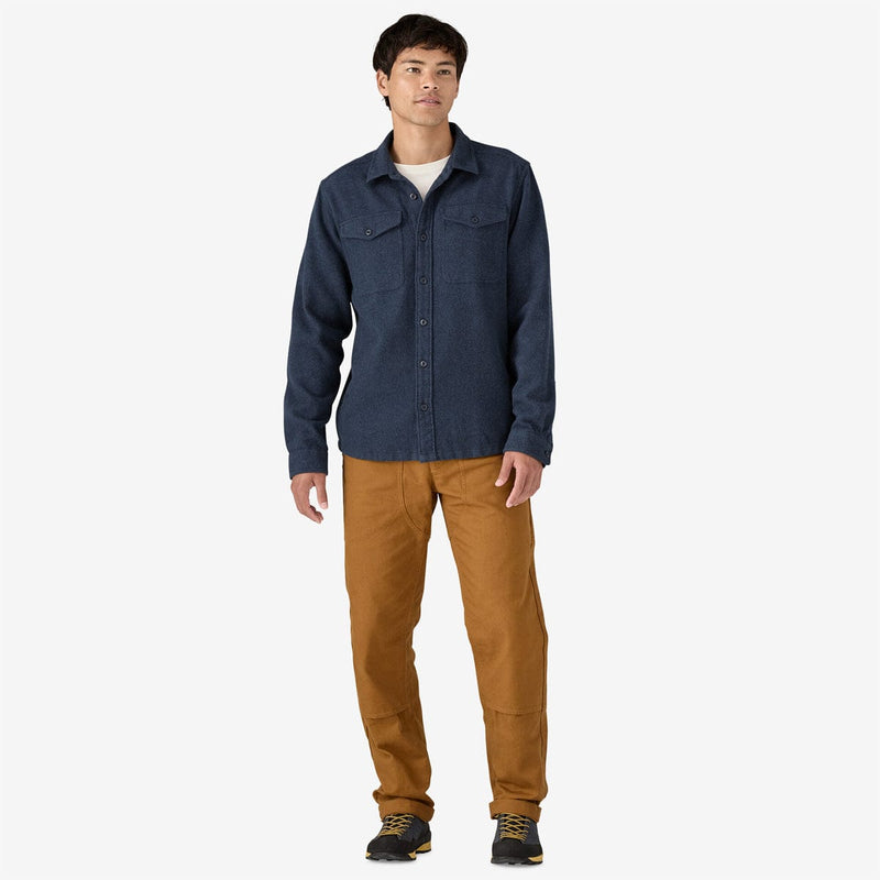 Load image into Gallery viewer, Patagonia Men&#39;s Fjord Flannel Shirt
