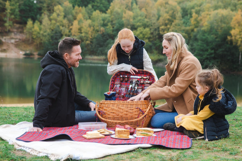 Load image into Gallery viewer, Highlander Picnic Basket by Picnic Time Family of Brands
