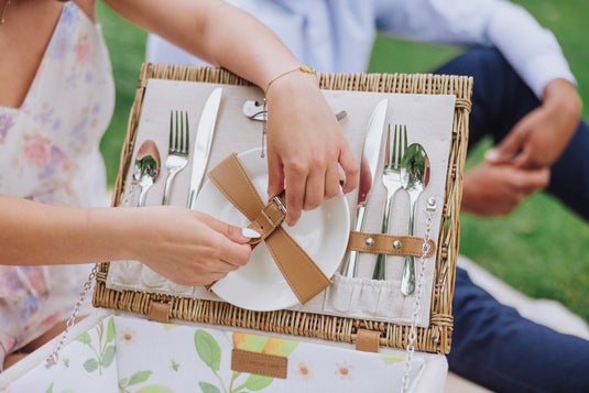 Lemongrove Picnic Basket for 2 - Bees & Lemons by Picnic Time Family of Brands