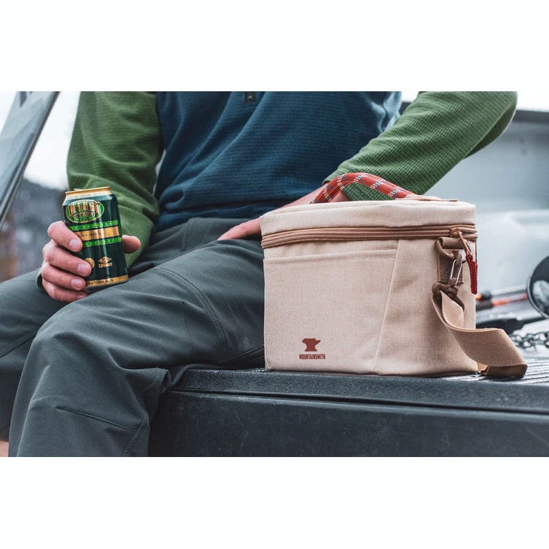 Load image into Gallery viewer, Mountainsmith The TakeOut Lunch Tote
